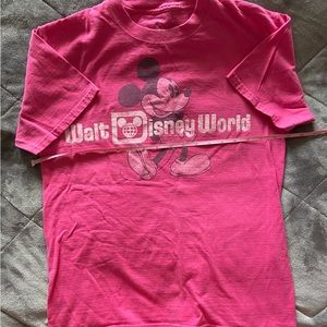 Disney authentic gender neutral cotton t-shirt size M